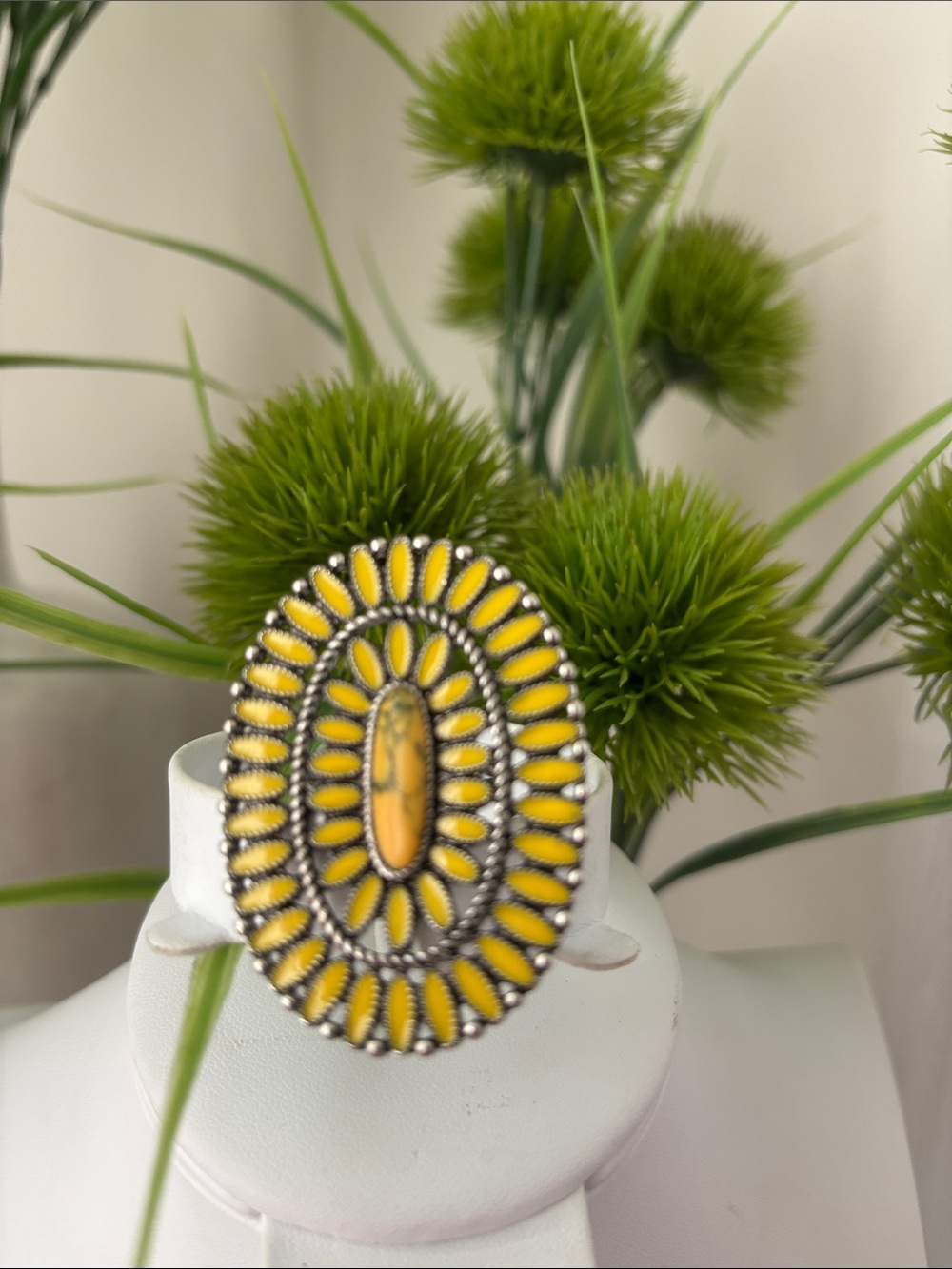 Zuni Cluster Style Oval yellow stones set in silvertone,large,Western